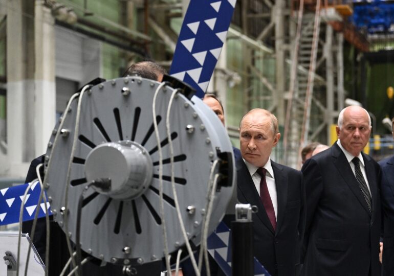 Putin's wartime economy stumbles: Russia's industrial titans lay off workers