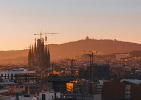 Sagrada Familia din Barcelona a devenit cea mai înaltă biserică din lume