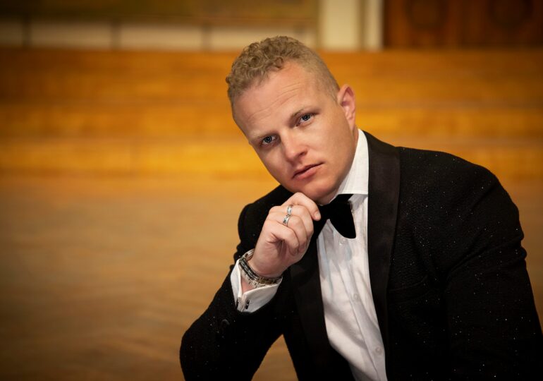 Tenorul ȘTEFAN von KORCH cântă în America Centrală în concertele “Los Tres Tenores,” în noiembrie