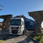 Un șofer român de TIR a distrus un monument din Spania, vechi de peste 240 de ani (Foto & Video)