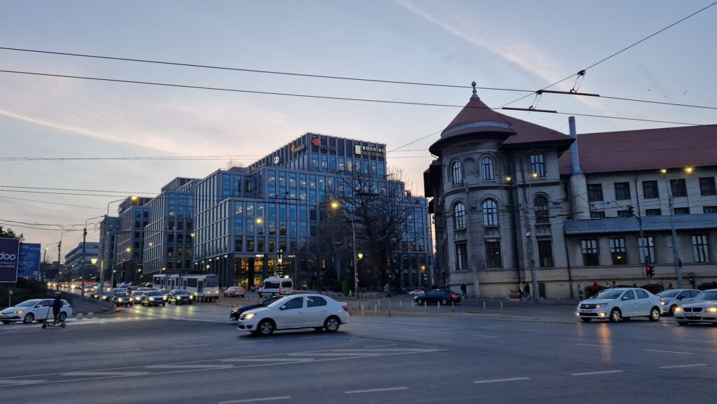 Prima zi de campanie la București: Ciucu vrea dezbatere cu cinci candidați. Băluță a inaugurat o stradă. Drulă a mers în Obor, pe „drumul onest”