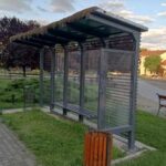 Suspiciuni de sabotaj la primul acoperiș verde al unei stații de autobuz din Arad. Ar fi fost otrăvit intenționat