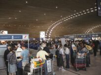 Haos pe aeroporturile din Europa: noul sistem de control la frontieră provoacă întârzieri de până la trei ore