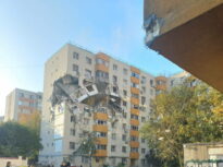 Powerful Blast Rocks Bucharest Building – 3 Dead, Risk of Total Collapse (Photos & Video)