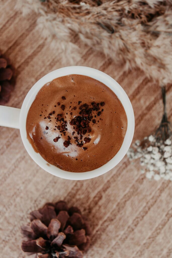 Efectele surprinzătoare pe care le are o cană de cacao pentru cei care stau prea mult jos