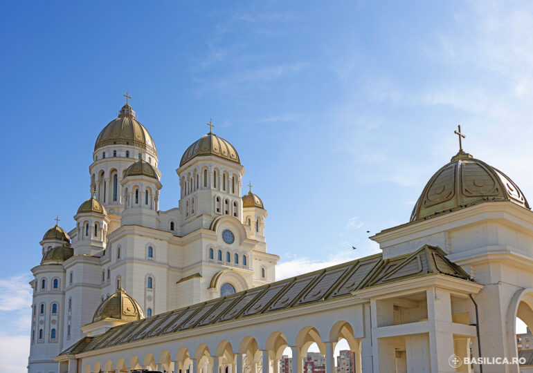 Bartolomeu I și patriarhul Daniel sfințesc duminică pictura Catedralei Naționale. Programul slujbelor și când va avea publicul acces