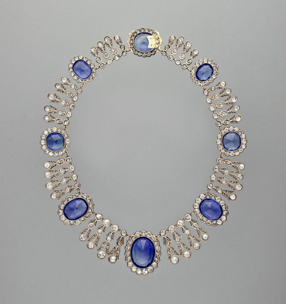 Collier de la parure de saphirs de la reine Marie-