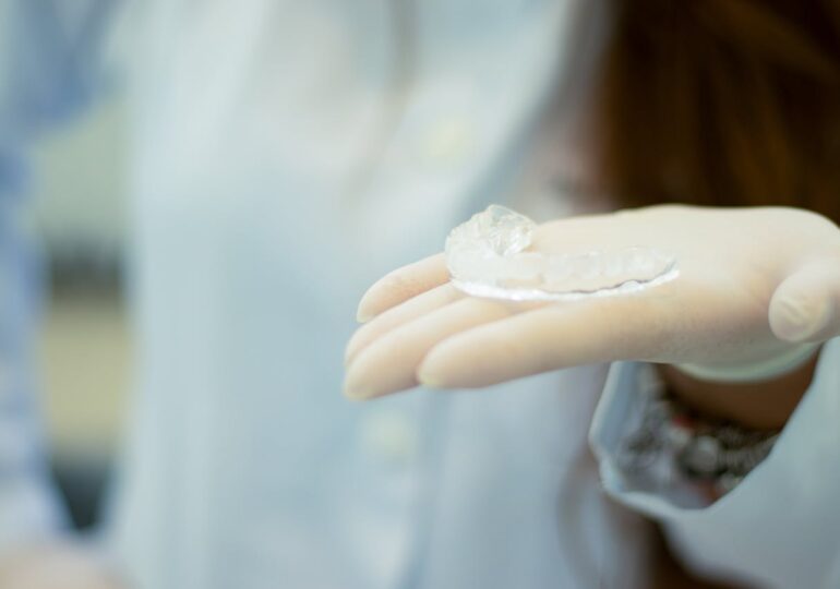 Dentalist îți recomandă 3 tratamente stomatologice moderne care îți vor impacta viața de zi cu zi