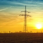 România plătește cel mai scump curent din Europa. Ministrul Energiei: Vindem megawatt-ul în Ungaria cu 1 leu și importăm cu 2.500 de lei