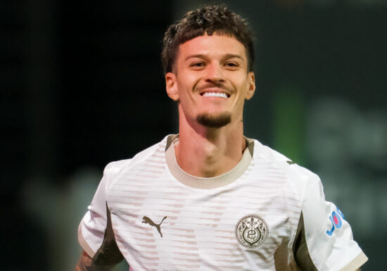 Olandezii s-au convins de Dennis Man: Verdictul dat în privința atacantului