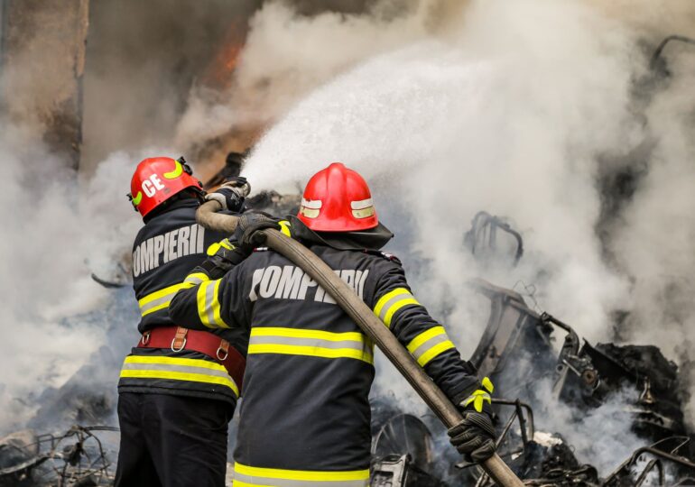 Amenda uriașă primită de o femeie care a incendiat deșeuri lângă o magistrală de gaz, la Bistrița
