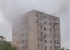 Incendiu într-un bloc de 10 etaje din Iași: Zeci de oameni au fost evacuați (Video)