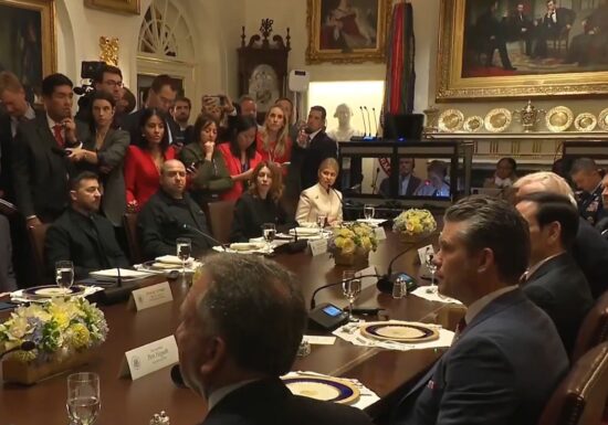După baletul diplomatic al lui Trump, Putin cere teritorii, Zelenski nu vrea negocieri cu teroriștii și cere sancțiuni
