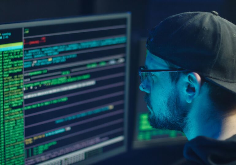Parolele prea simple, poarta deschisă pentru hackeri. Sfaturile experților pentru protejarea conturilor online