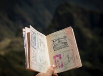 Primul aeroport din România unde nu se mai pune ștampila pe pașaport
