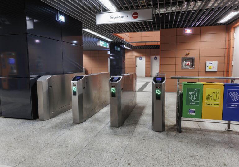 Fără plată cu cardul la metrou. Metrorex recunoaște nereguli grave