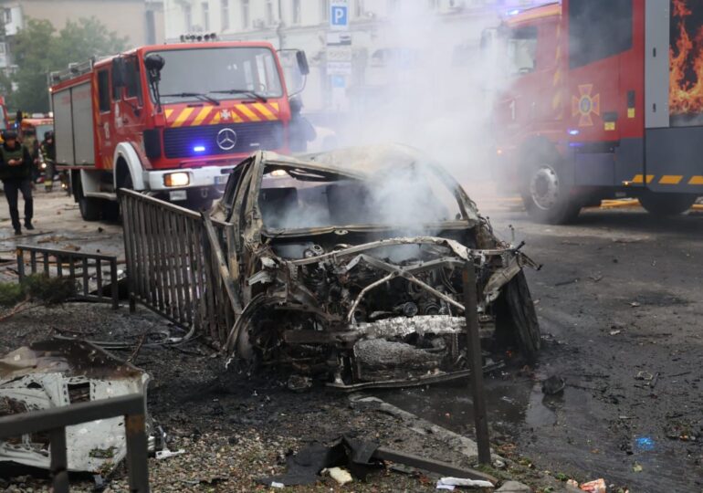 <span style="color:#990000;">Ziua 1316</span> Rusia pierde ritmul pe front. „Situație critică” la centrala Zaporojie. Oficial rus ucis. Trump cere întâlnire Zelenski-Putin