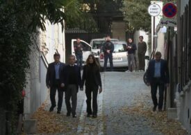 Nicolas Sarkozy, primit cu aplauze de deținuți. Avocatul său a cerut să fie eliberat imediat ce a intrat în închisoare (Video)