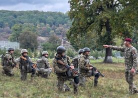 Probleme la mobilizarea rezerviștilor: Ordine de chemare la adresa greșită, cozi la unele unități militare. Armata spune că a vrut să vadă ce nu merge