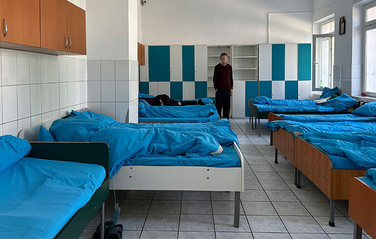Bolnavi internați la psihiatrie, "tratați" cu bătăi și electroșocuri în spitale din România - raport de la Consiliul Europei