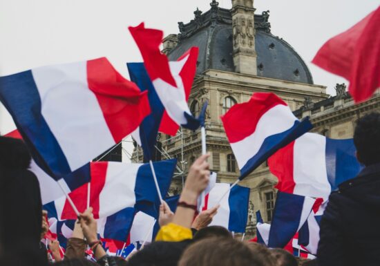 O țară cu moralul la pământ: De ce francezii sunt atât de pesimiști în privința viitorului