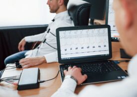 CCR interzice testarea angajaților cu detectorul de minciuni: prevederea e neconstituțională