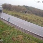 Doi bărbați au murit într-un accident cumplit pe DN 2. Un camion s-a răsturnat peste o mașină. Impactul, surprins pe camere (Video)