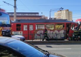 Un tramvai a pornit singur din depou și a lovit alt tramvai cu pasageri in el (Video)