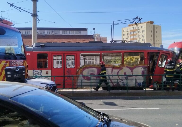 Un tramvai a pornit singur din depou și a lovit alt tramvai cu pasageri in el (Video)