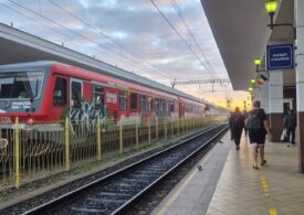 Haos în gări din cauza datoriilor CFR: Trenuri suspendate, pasageri luați prin surprindere și salarii neplătite
