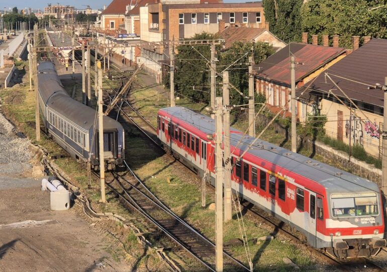 Locomotivele electrice ale CFR Călători primesc interzis pe rețea, din cauza restanțelor