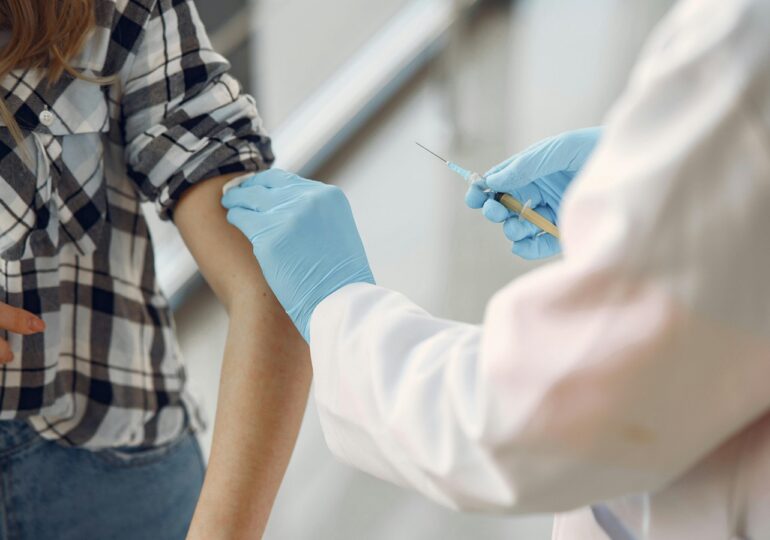 Vaccinul HPV este gratuit pentru tinerii între 11 și 26 de ani