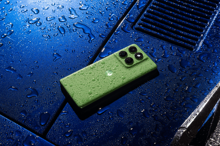 Design premium fără preț premium. Cum s-a schimbat criteriul după care alegem telefoanele