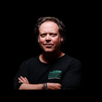 Charley Ottley a depus jurământul și a devenit cetățean român: Treptat, viața în România se îmbunătățește