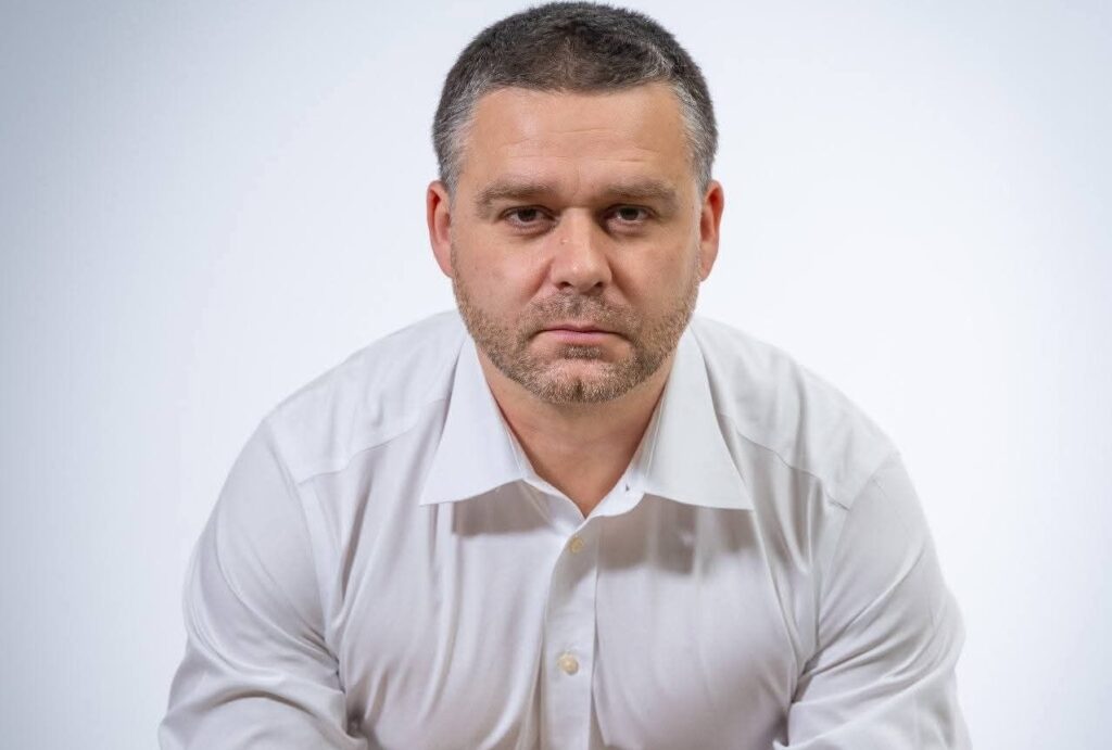 Cursa pentru Capitală. Ciucu spune că e nevoie de un candidat comun contra suveraniștilor: Doamna Alexandrescu crește vertiginos