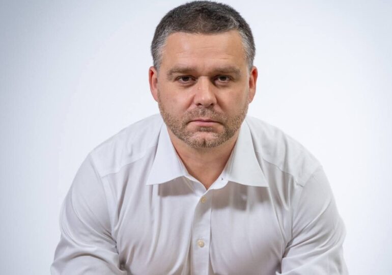 Cursa pentru Capitală. Ciucu spune că e nevoie de un candidat comun contra suveraniștilor: Doamna Alexandrescu crește vertiginos