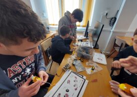 Viitorul începe acum. Fă cunoștință cu câțiva dintre oamenii care digitalizează România: bibliotecari, profesori, funcționari și ONG-iști