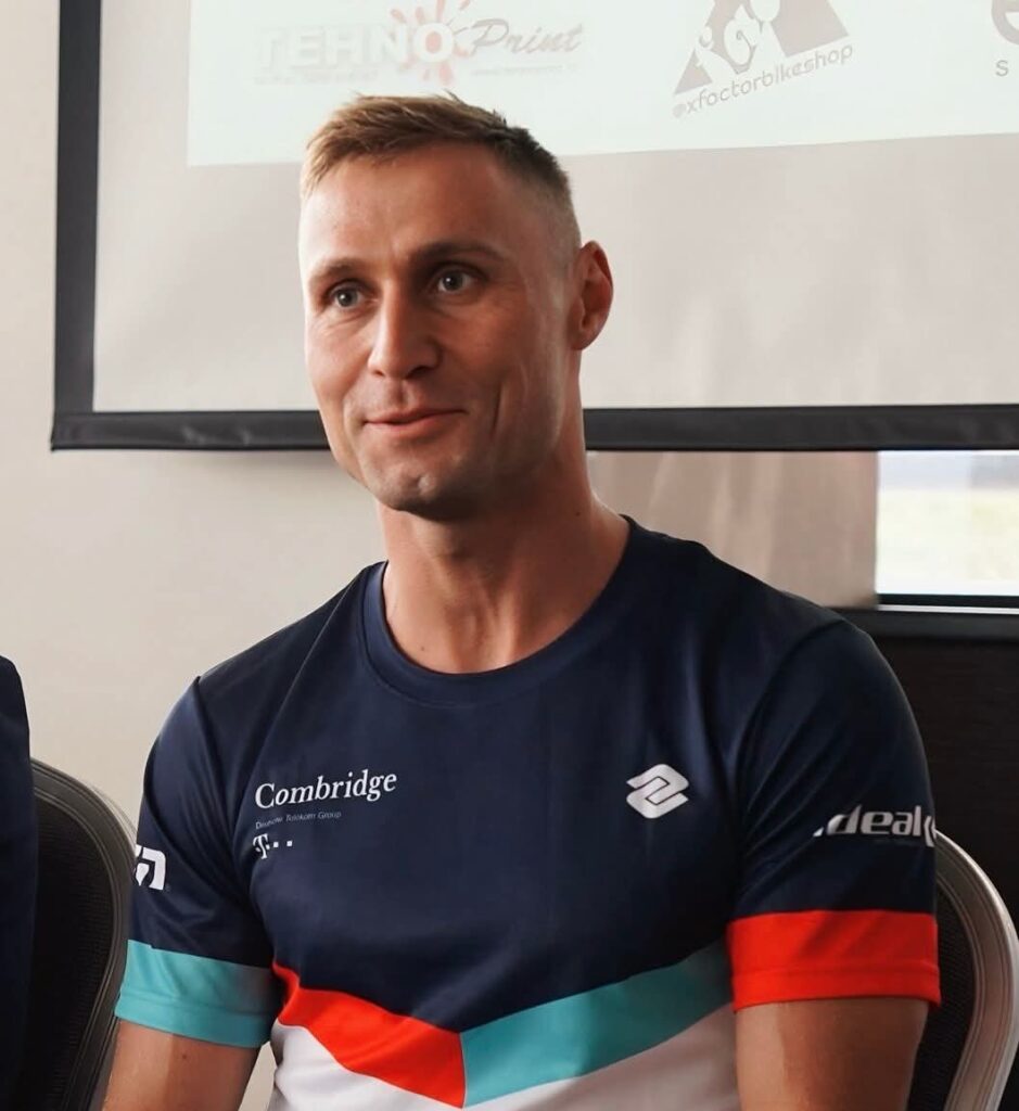 Zsombor Deak stabilește un nou record național la triatlon pe distanță lungă, concurând la categoria PRO