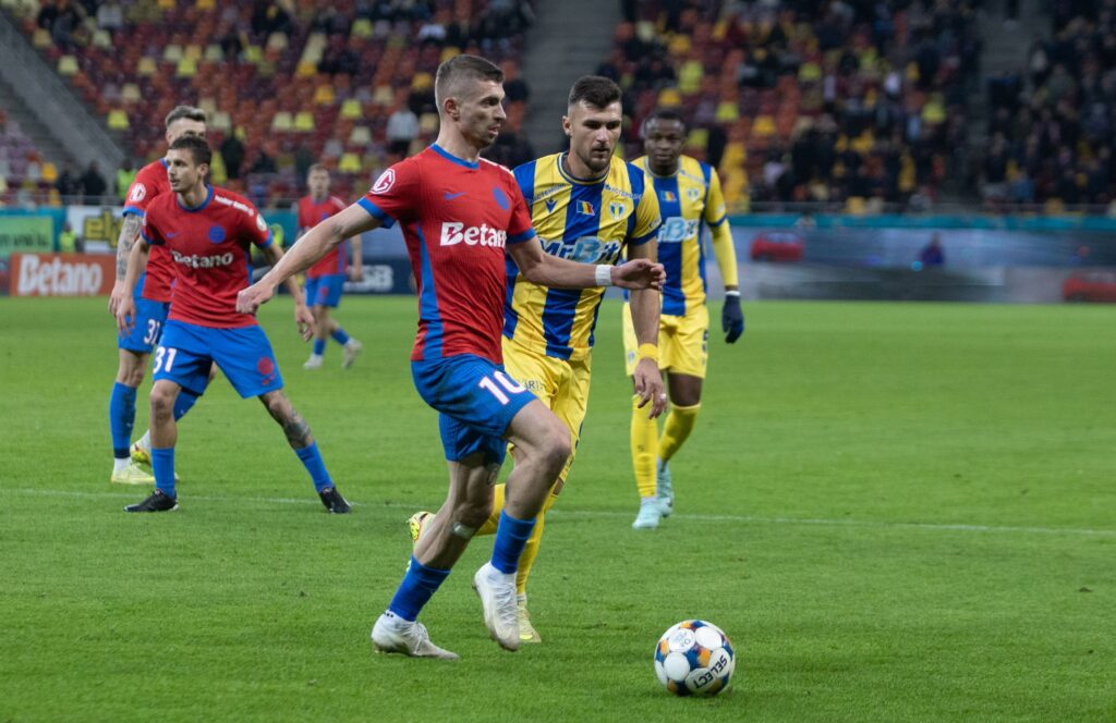 Conducerea celor de la FCSB își critică dur jucătorii după un nou semieșec în Liga 1: „Niciodată n-am pățit așa ceva”