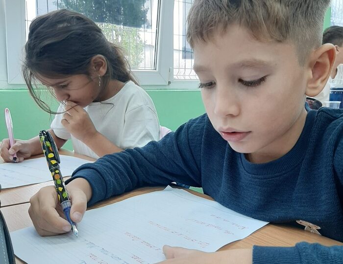 Situația drepturilor copilului în România este îngrijorătoare: cel mai mare risc de sărăcie din UE, abandon școlar, victime ale jocurilor de noroc și probleme de sănătate mintală în creștere