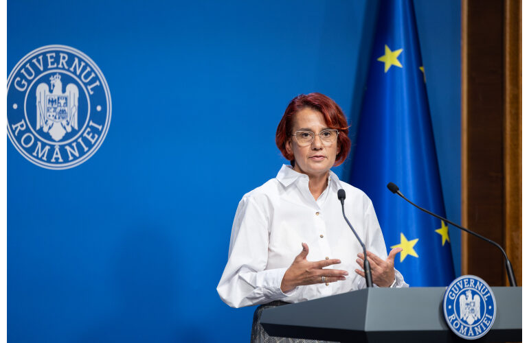 Ioana Dogioiu se delimitează de ”excesul de zel” al ofițerului de presă, care i-a îmbrâncit pe jurnaliști: Nu a primit niciun fel de indicație