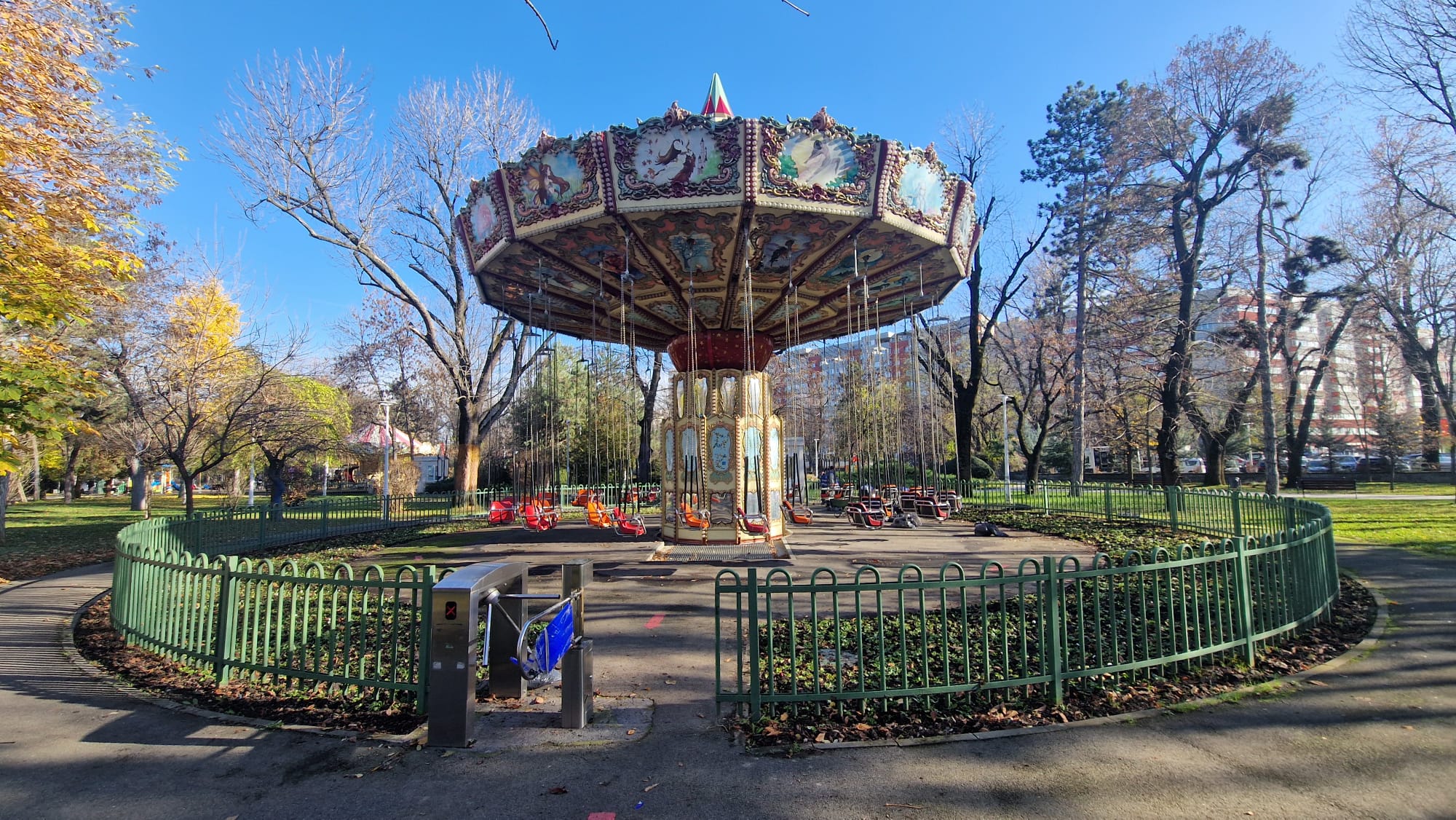 Un parc de distracții din București consumă de zece ori mai mult decât câștigă, factura revine cetățenilor.