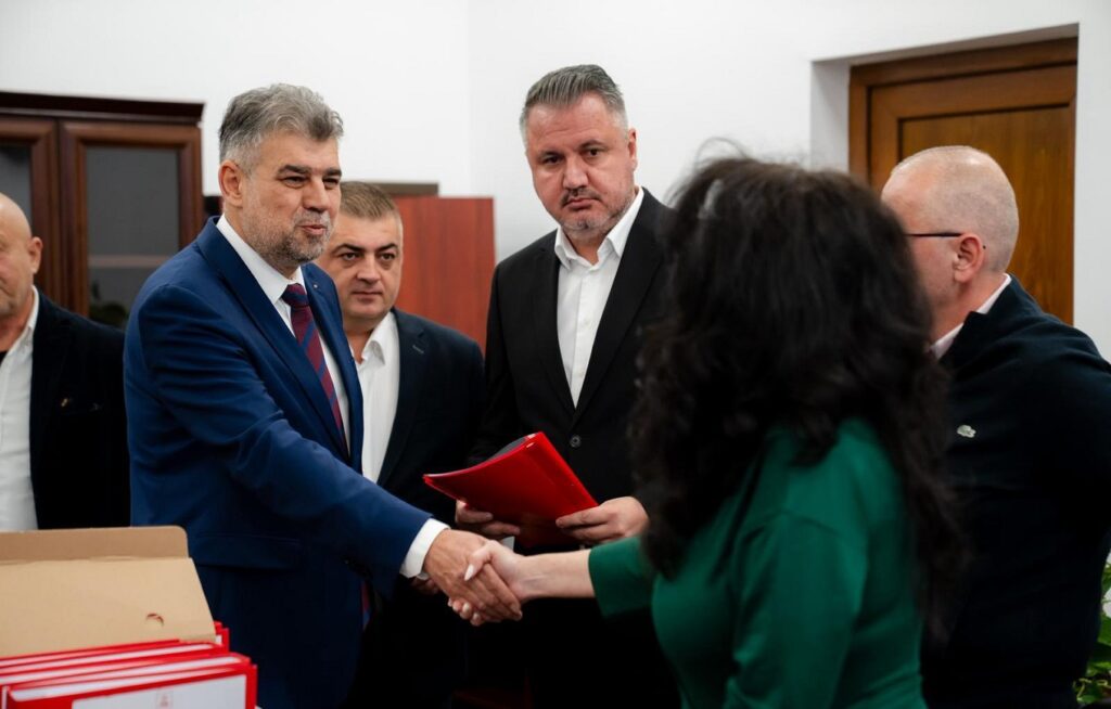 Ciolacu și-a depus candidatura la șefia CJ Buzău și vrea să arate cum se face reforma în administrație. Primarul Buzăului „s-a predat”: Marcele, îmi dau palme!
