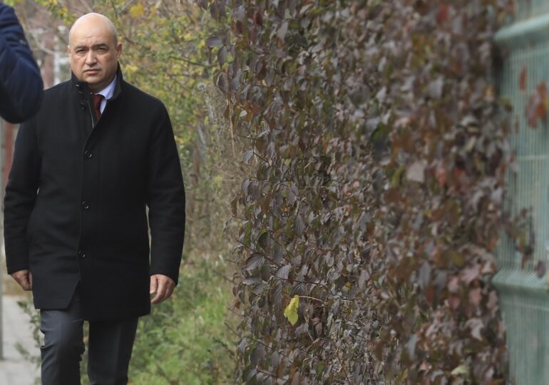 Trezorierul PNL, pus sub control judiciar în dosarul lui Fănel Bogos, pe care l-a dus la Bolojan <span style="color:#990000;">UPDATE</span> Mihai Barbu a fost suspendat din toate funcțiile din partid