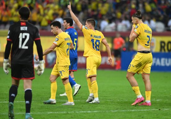 Decizie ciudată a lui Mircea Lucescu. Un fotbalist titularizat luna trecută nu a prins lotul pentru echipa națională