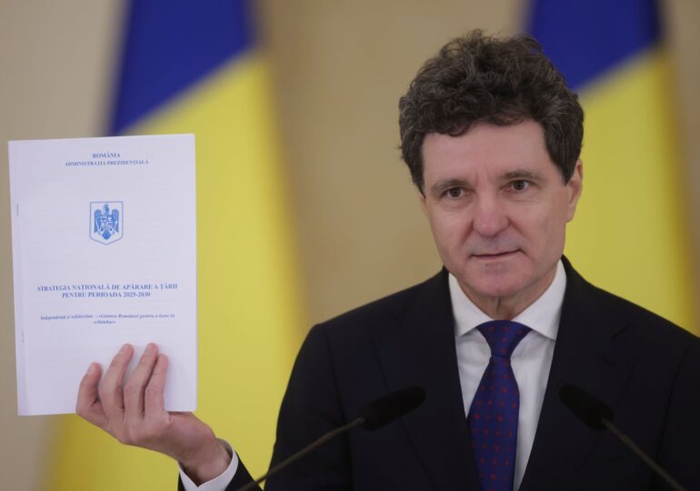 Nicușor Dan presented the new country defense strategy: Public administration and corruption are vulnerabilities. SRI will get involved in the fight against corruption (Video)