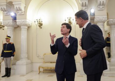 Nicușor Dan se întâlnește cu șeful NATO să discute de navele atacate în apropierea României