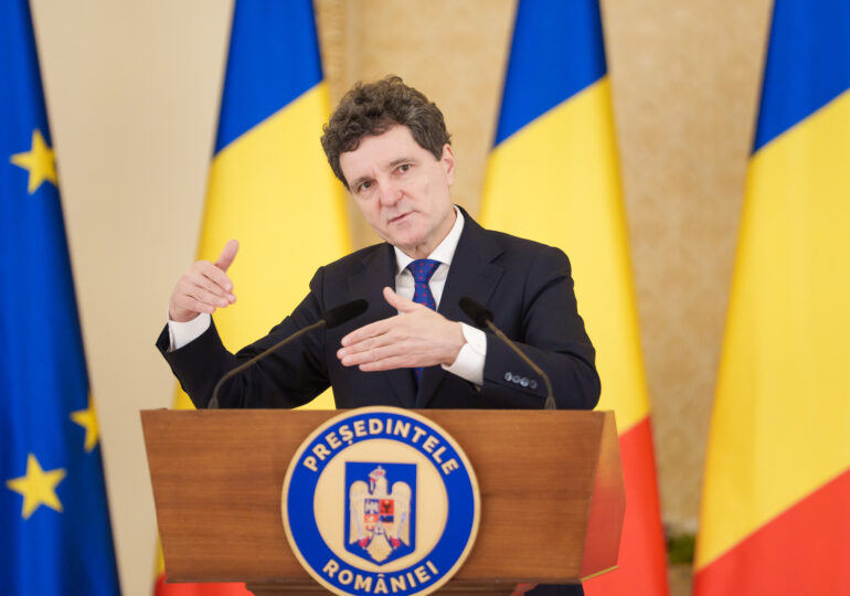 O schimbare majoră în strategia națională de securitate, care anunță sfârșitul jocului la două capete al României