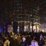 Câteva sute de persoane au protestat în fața Înaltei Curți, cerând revocarea Liei Savonea (Foto&Video)