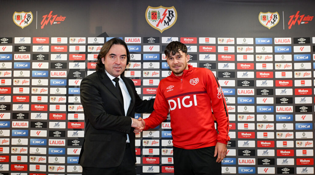 Andrei Rațiu și-a prelungit contractul cu Rayo Vallecano